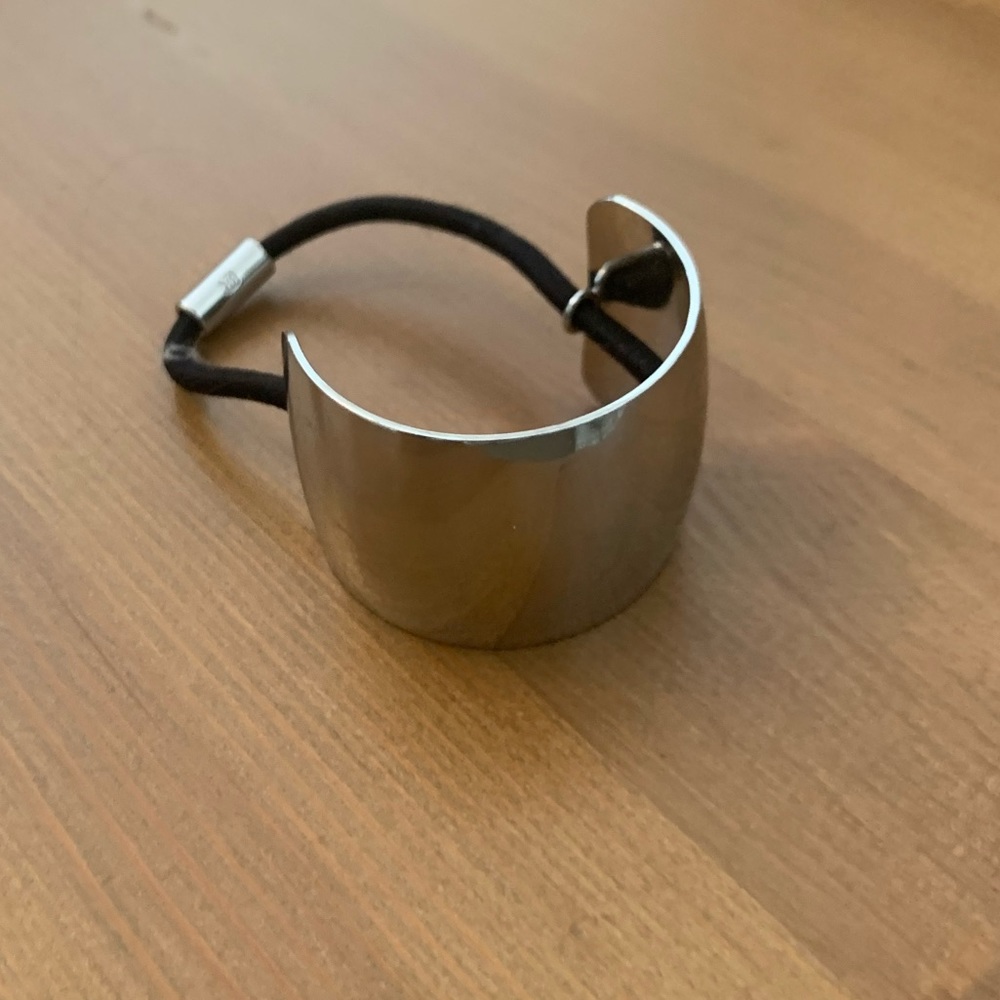 *Free with $25 purchase* Banana Republic Silver Hair Accessory